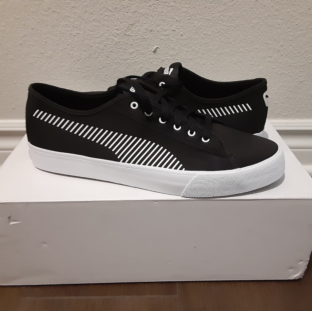 Puma - Picture 1 of 4
